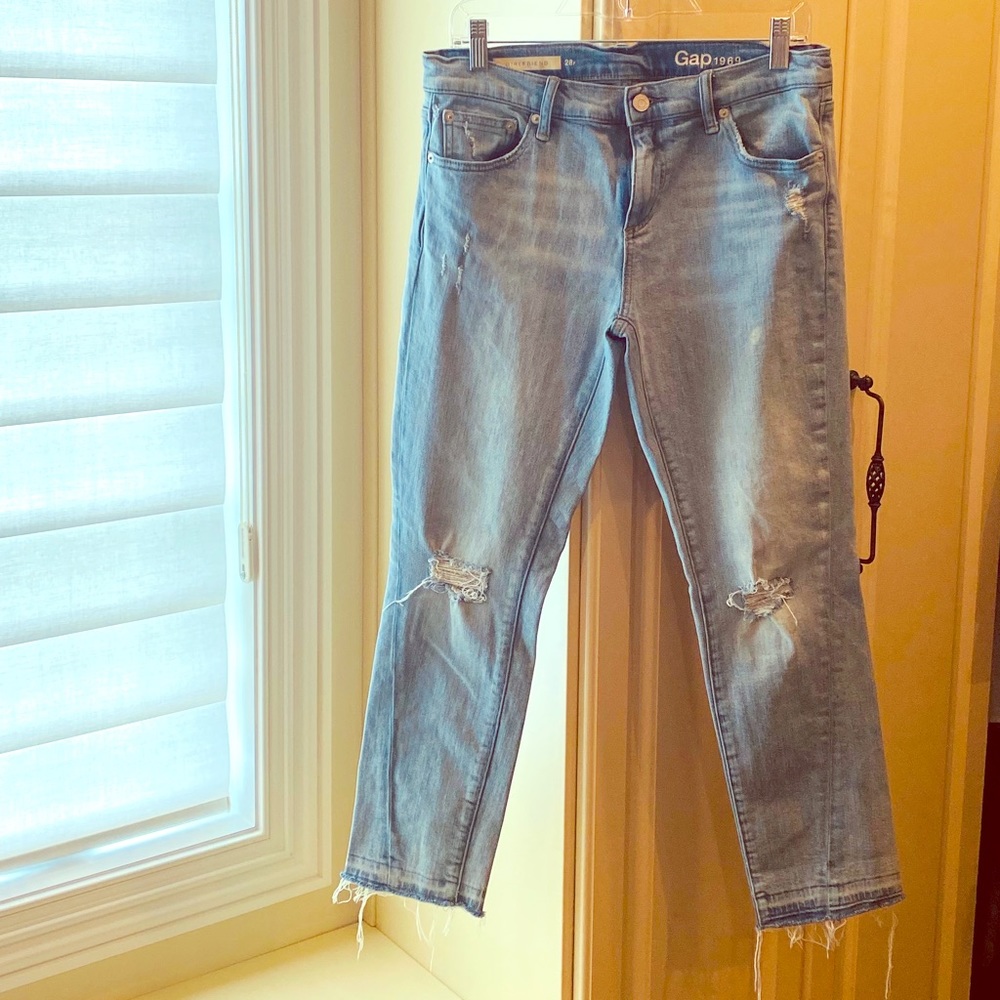 Gap 1969 Girlfriend Jeans